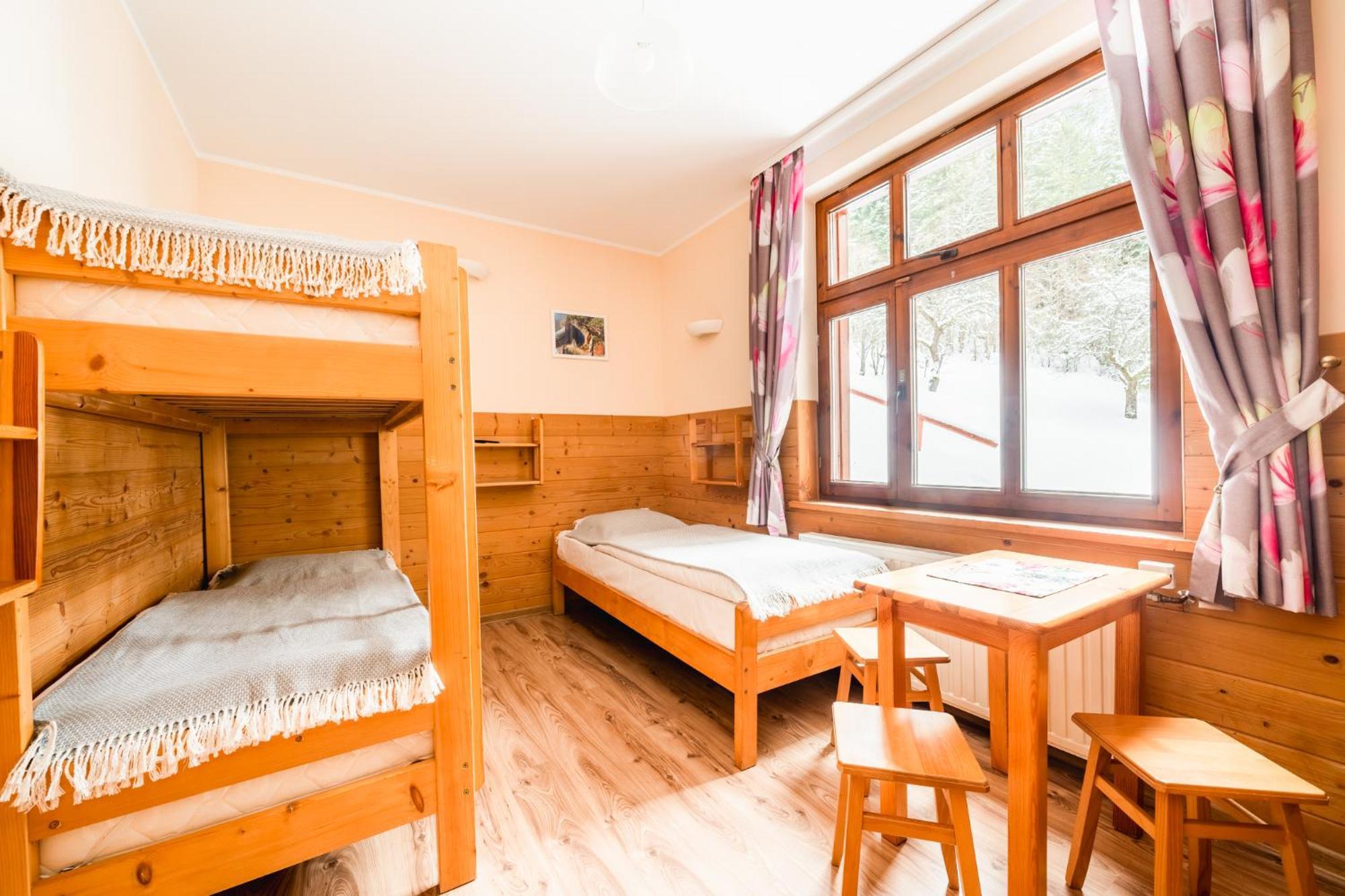Hotel Schronisko Pttk Orlica à Szczawnica Extérieur photo